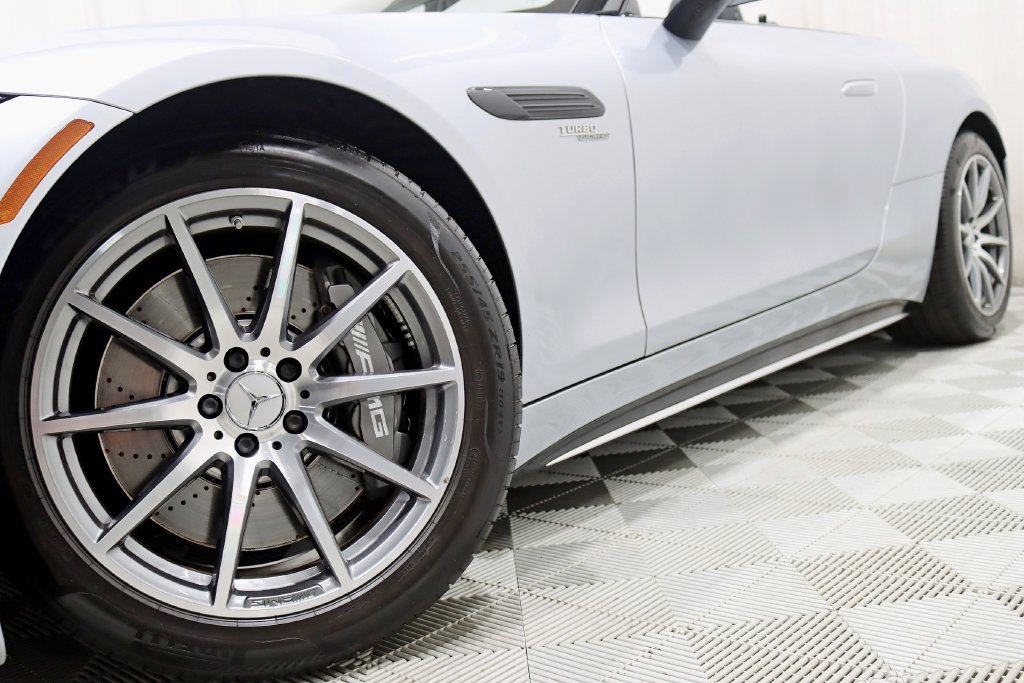 Used 2024 Mercedes-Benz SL 43 AMG image 5