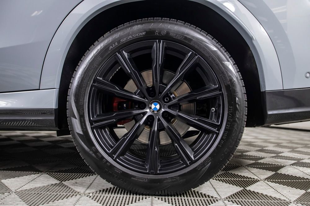 Used 2024 BMW X6 xDrive40i w/ Executive Package AWD/4WD image 39