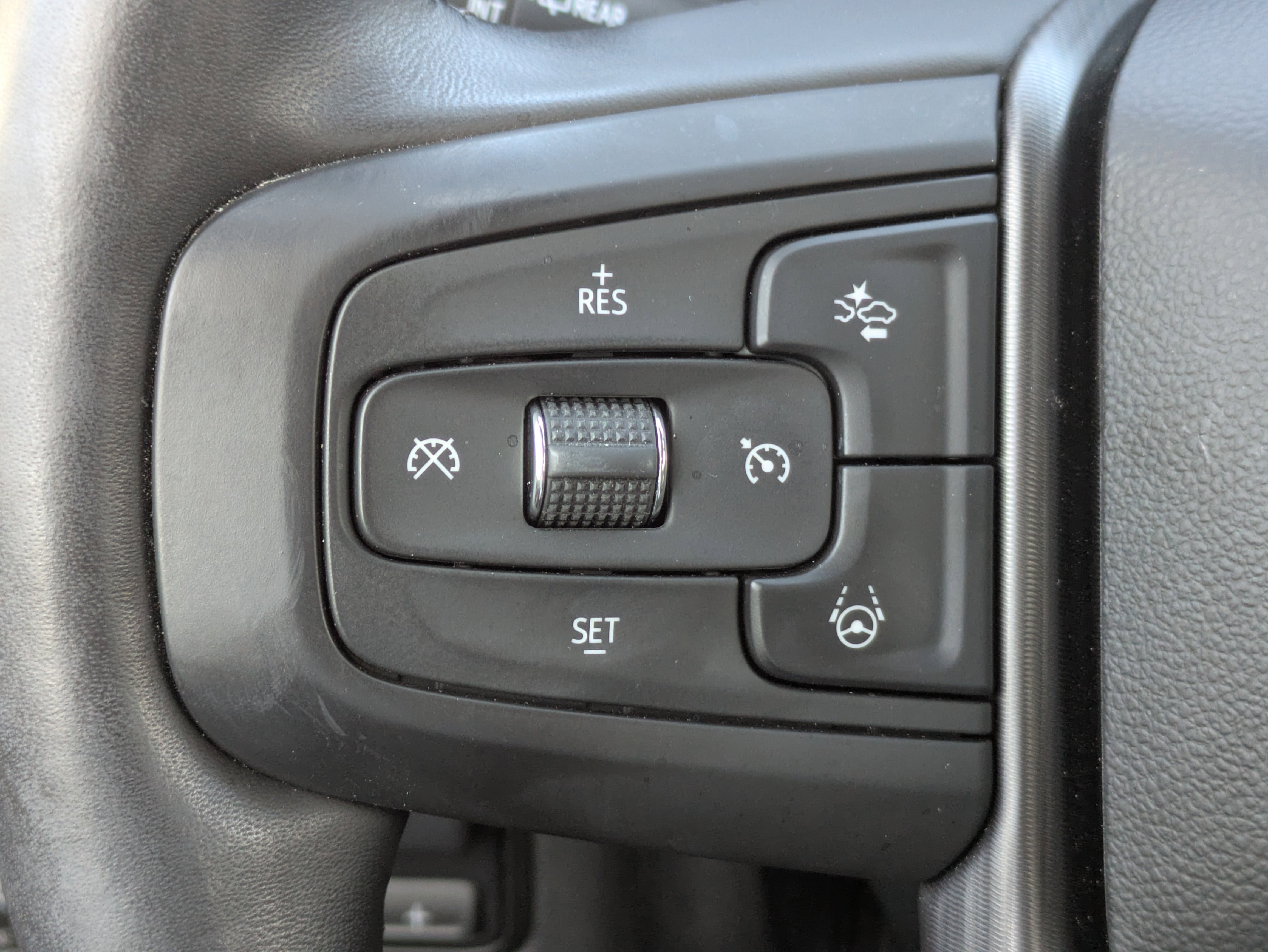 Certified 2024 GMC Yukon Denali Ultimate image 26