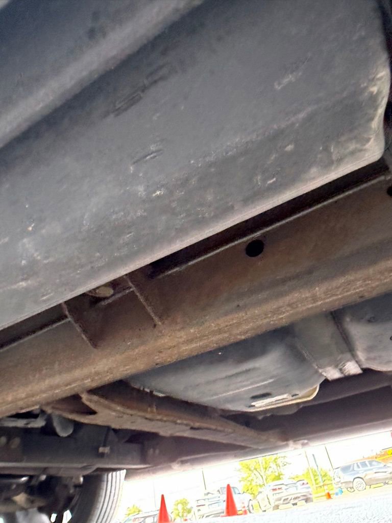 Used 2015 Chevrolet Suburban LTZ image 28