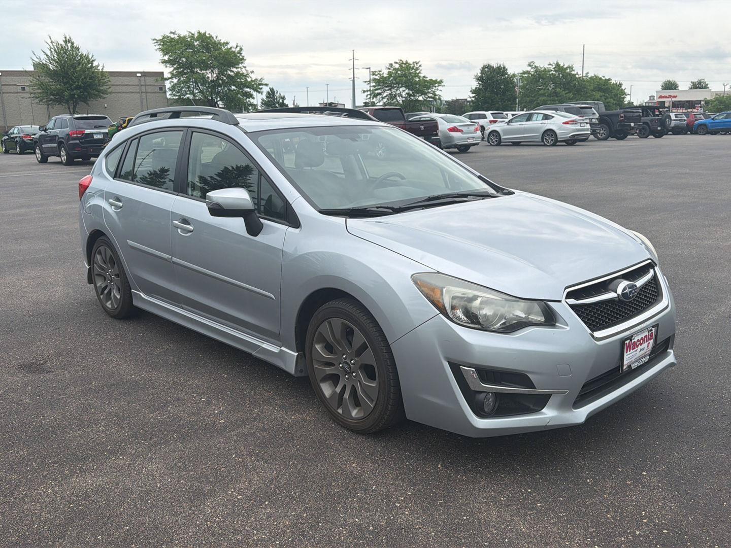 Used 2015 Subaru Impreza 2.0i Sport Limited AWD/4WD image 2