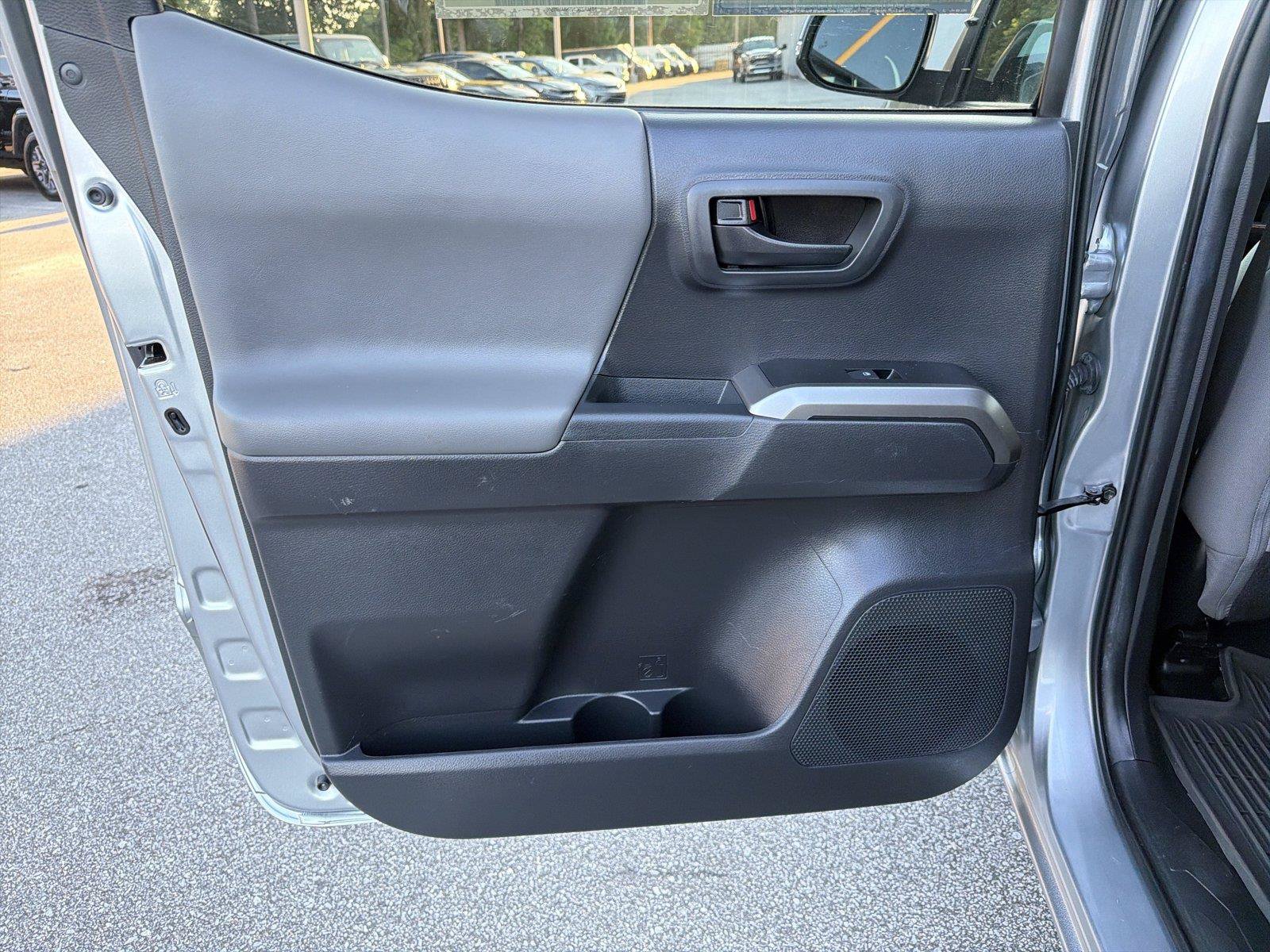 Used 2022 Toyota Tacoma SR5 w/ Technology Package RWD image 20