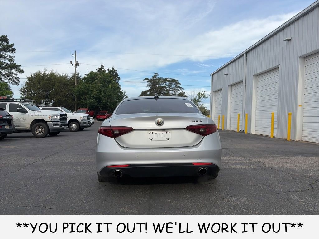 Used 2021 Alfa Romeo Giulia Sprint w/ Nero Edizione RWD image 5