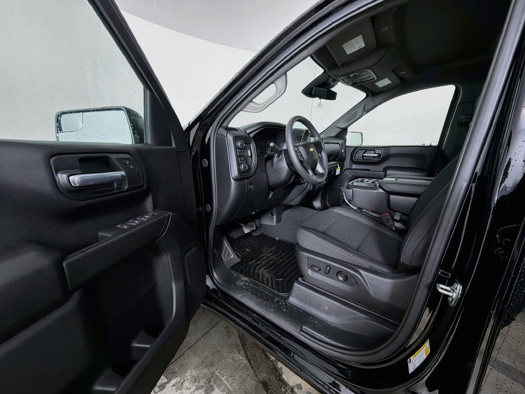 New 2026 Chevrolet Silverado 1500 Custom AWD/4WD image 13