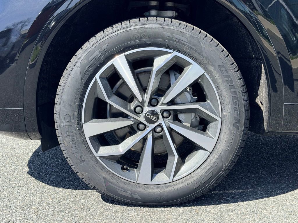 Certified 2023 Audi Q5 2.0T Premium Plus image 28