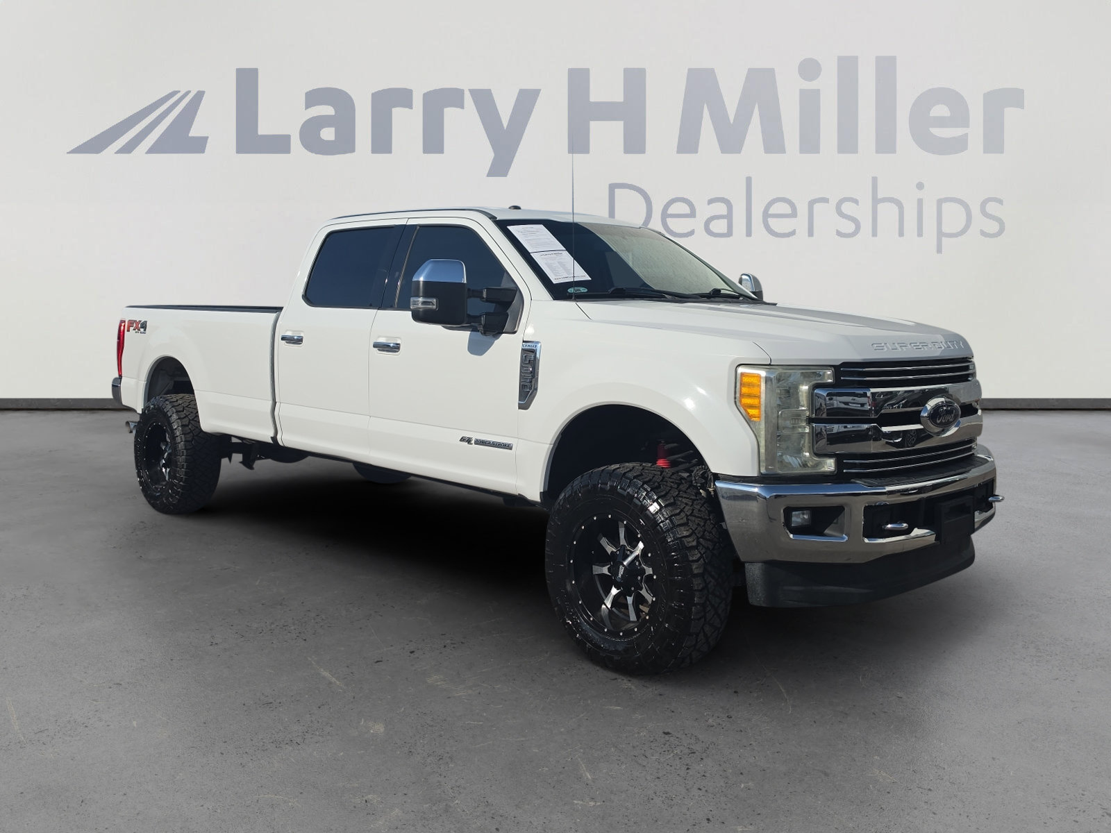 Used 2017 Ford F350 Lariat w/ Chrome Package AWD/4WD image 7