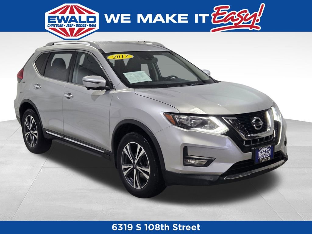Used 2017 Nissan Rogue SL image 1