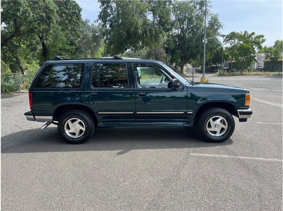 Used 1994 Ford Explorer 4WD 4-Door image 4