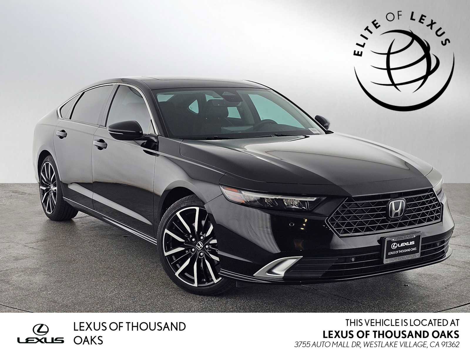 Used 2023 Honda Accord Touring image 1