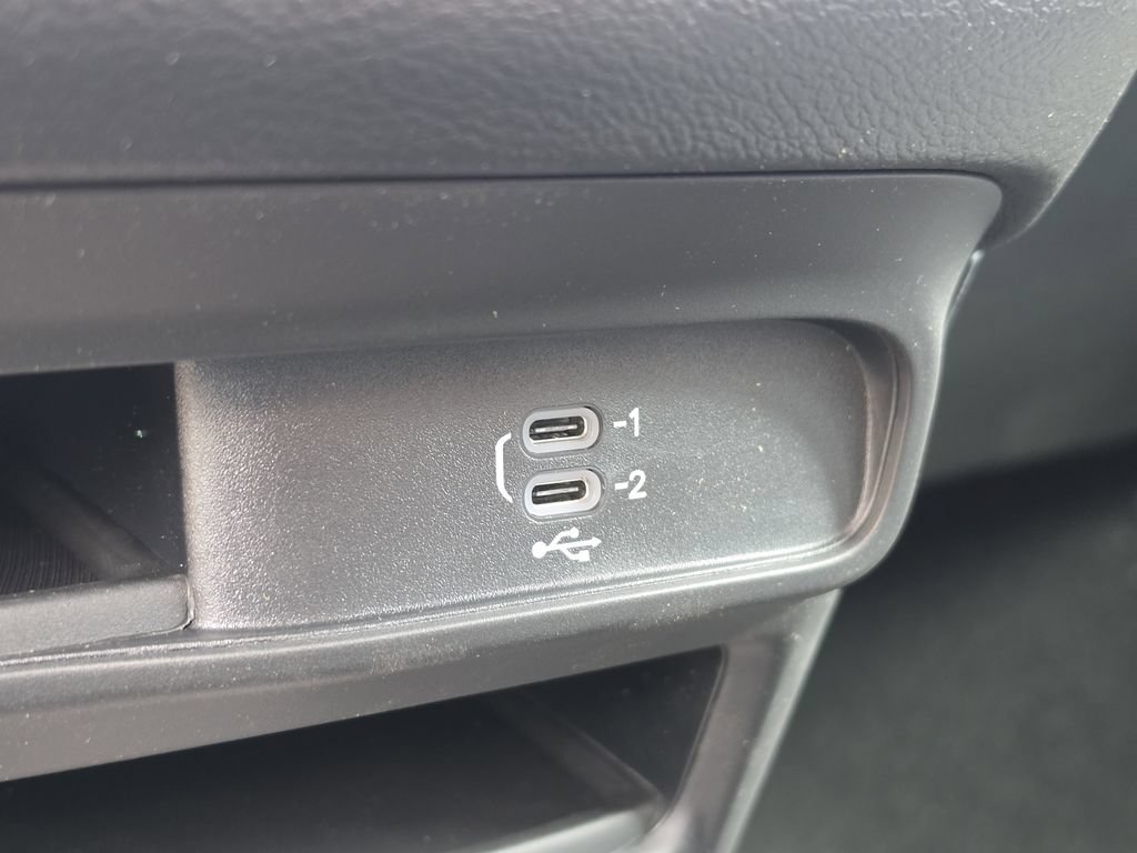 New 2027 Chrysler Pacifica Select w/ Family Tech Group FWD image 24