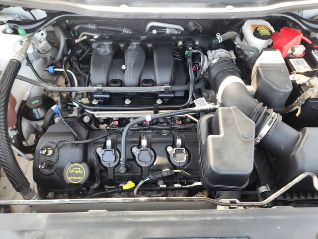 Used 2019 Ford Explorer XLT w/ Equipment Group 201A FWD image 34