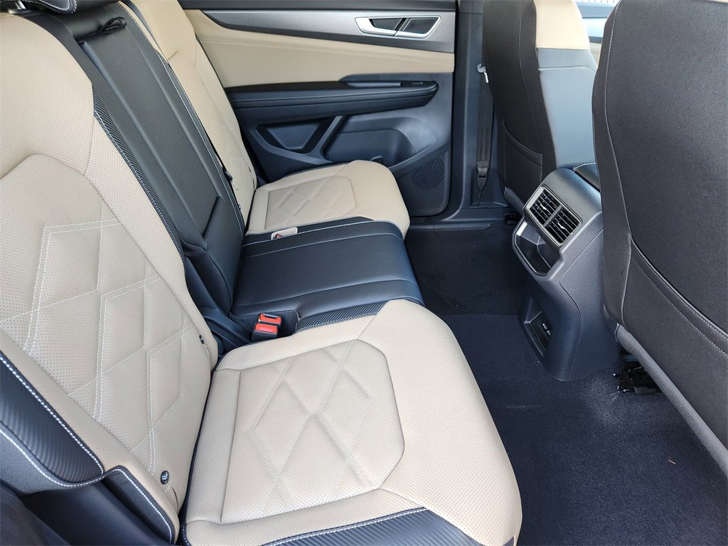 New 2026 Volkswagen Atlas Cross Sport SE image 22