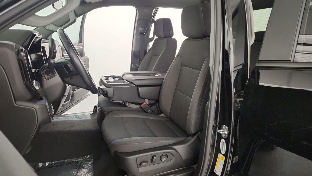 Used 2022 Chevrolet Silverado 1500 LT image 14