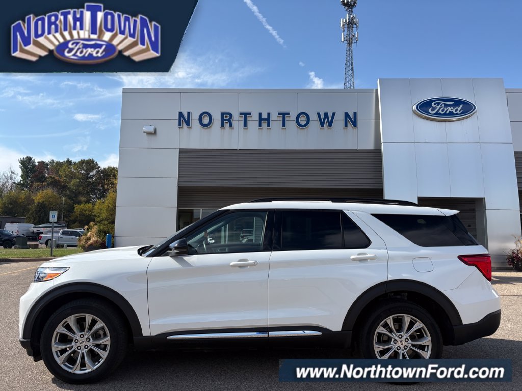Used 2024 Ford Explorer XLT w/ Equipment Group 202A