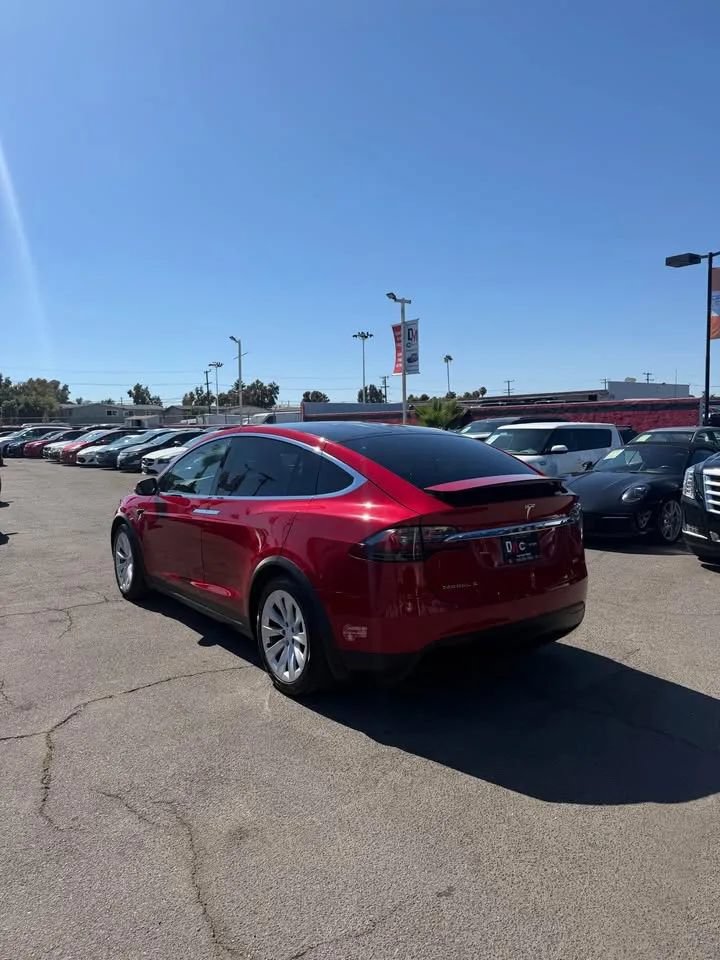 Used 2017 Tesla Model X 100D AWD/4WD image 4