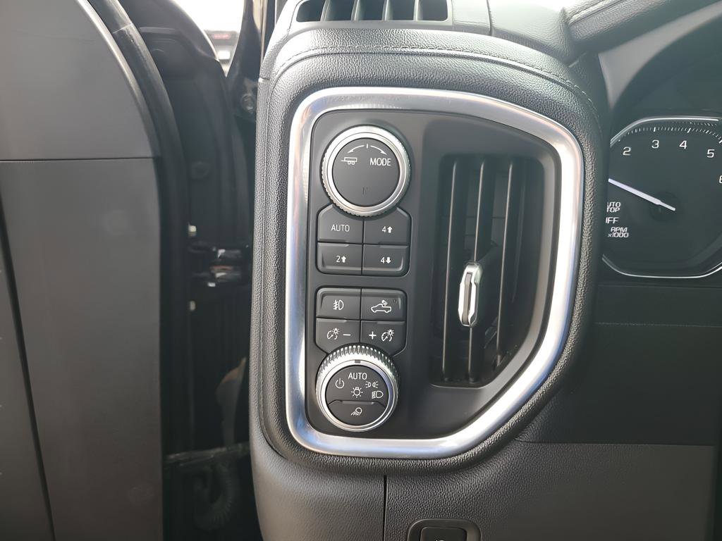 Used 2020 GMC Sierra 1500 SLT image 32