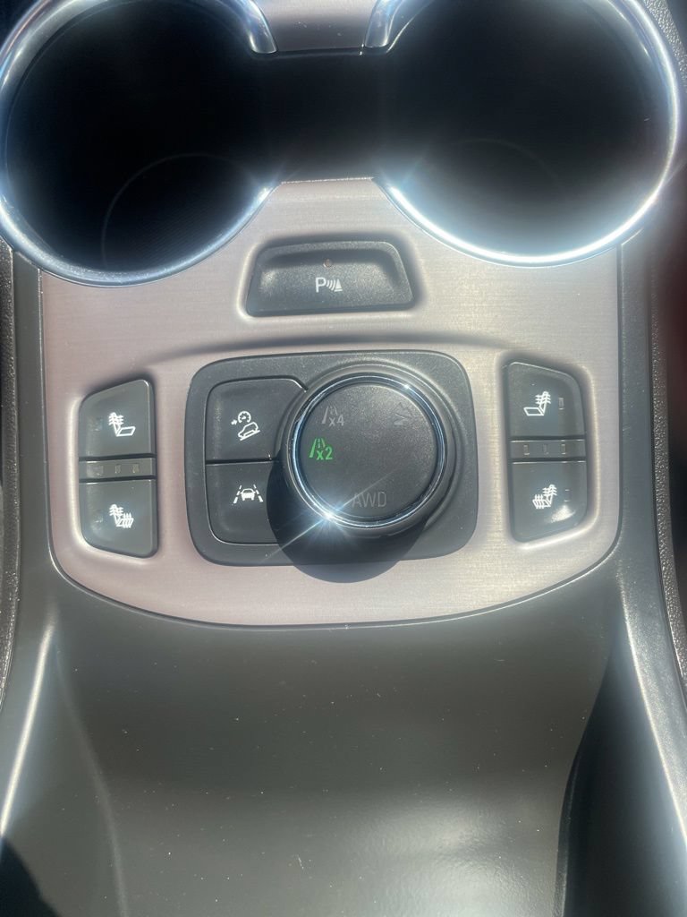 Used 2022 GMC Terrain AT4 w/ Infotainment Package II AWD/4WD image 24
