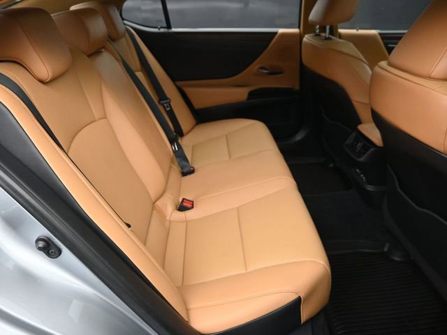 Used 2022 Lexus ES 350 w/ Premium Package image 14