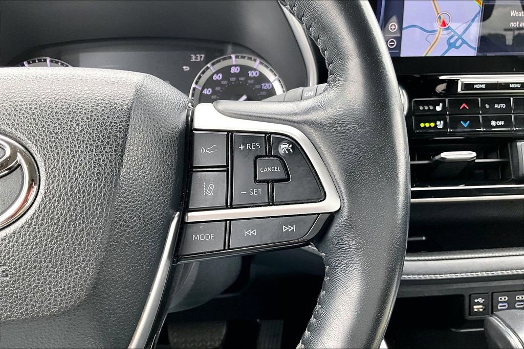 Used 2022 Toyota Highlander Limited AWD/4WD image 19