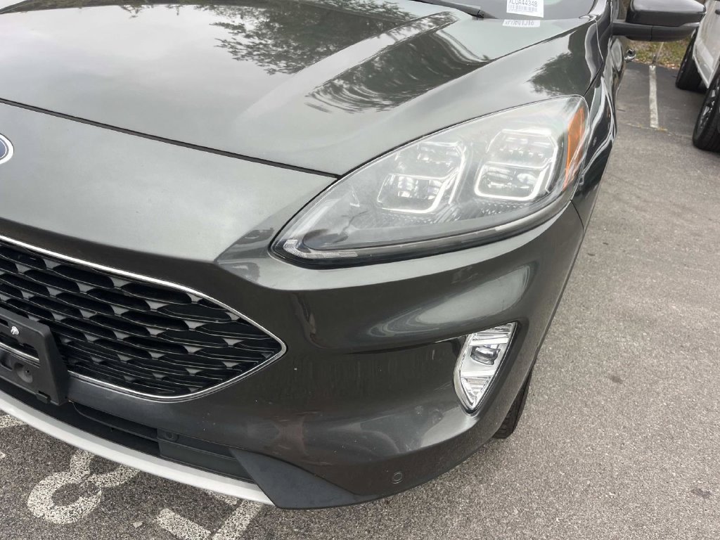 Used 2020 Ford Escape Titanium AWD/4WD image 11