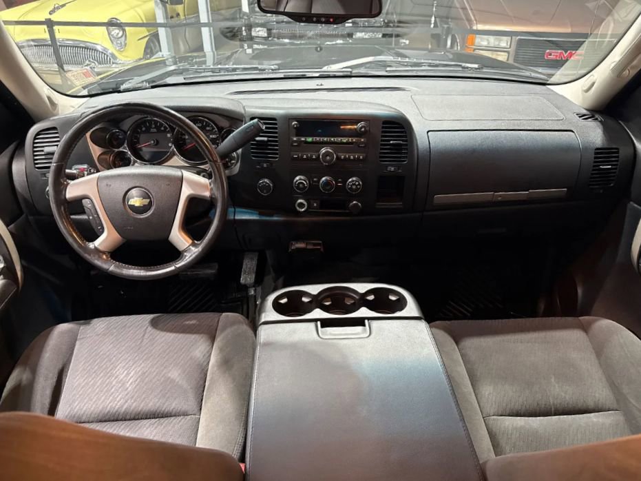 Used 2009 Chevrolet Silverado 1500 LT w/ Power Pack Plus image 11