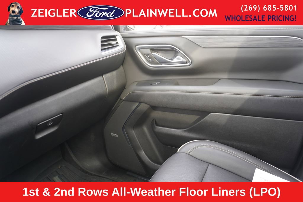 Used 2023 GMC Yukon XL SLT w/ SLT Premium Package image 33