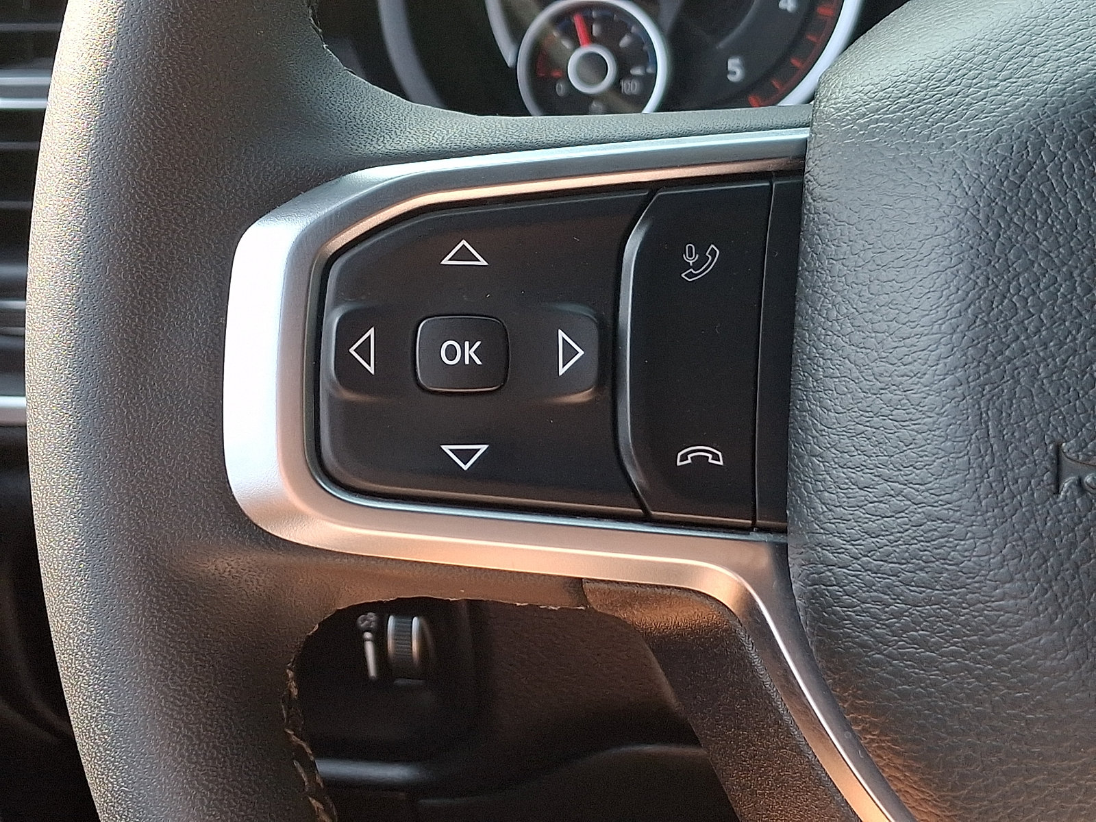 Used 2025 RAM 2500 Big Horn AWD/4WD image 20