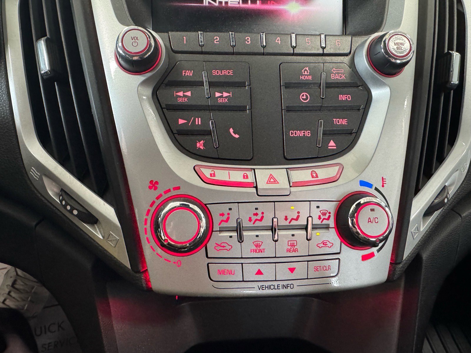 Used 2015 GMC Terrain SLE image 19