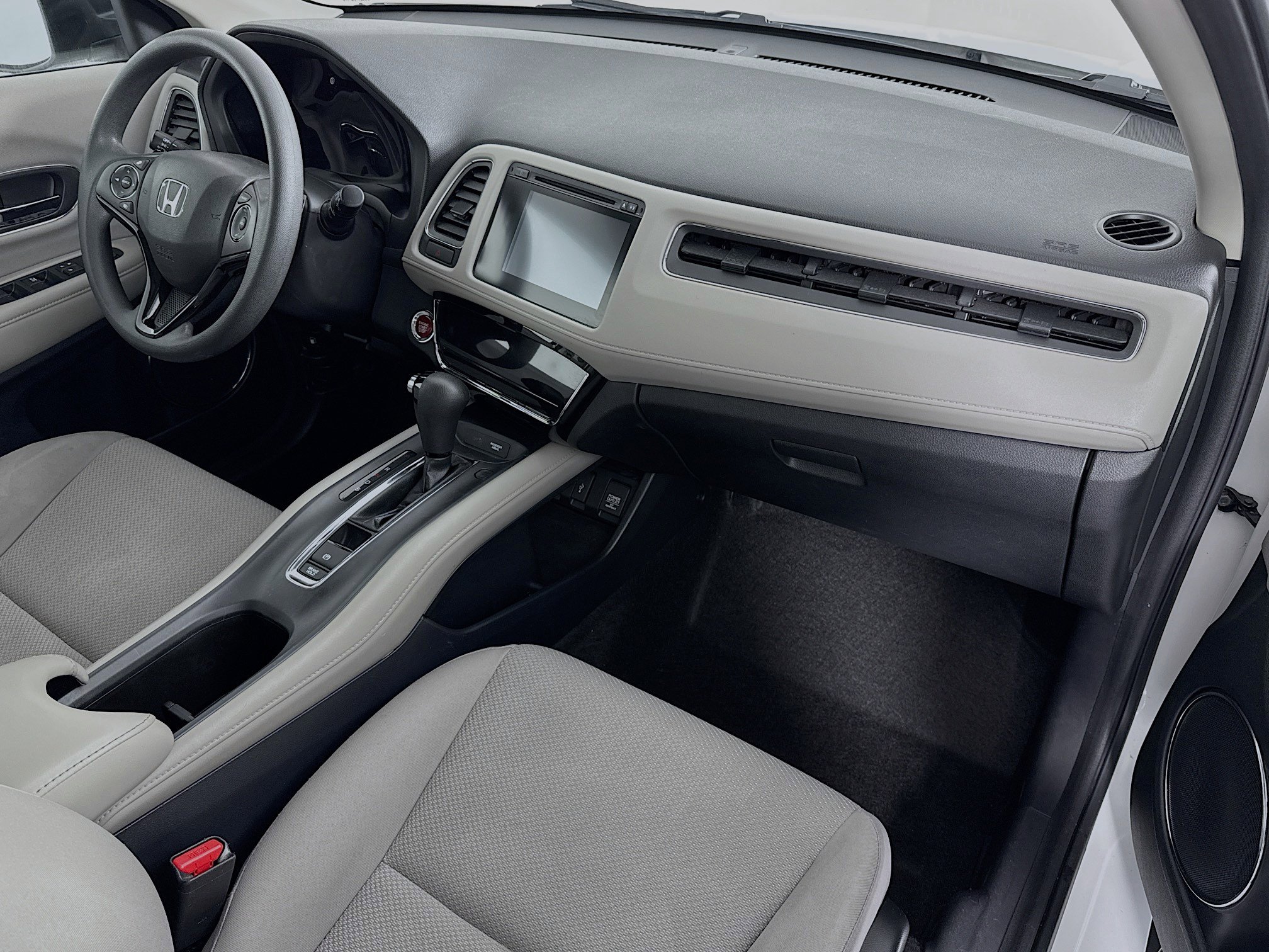 Certified 2018 Honda HR-V EX image 28