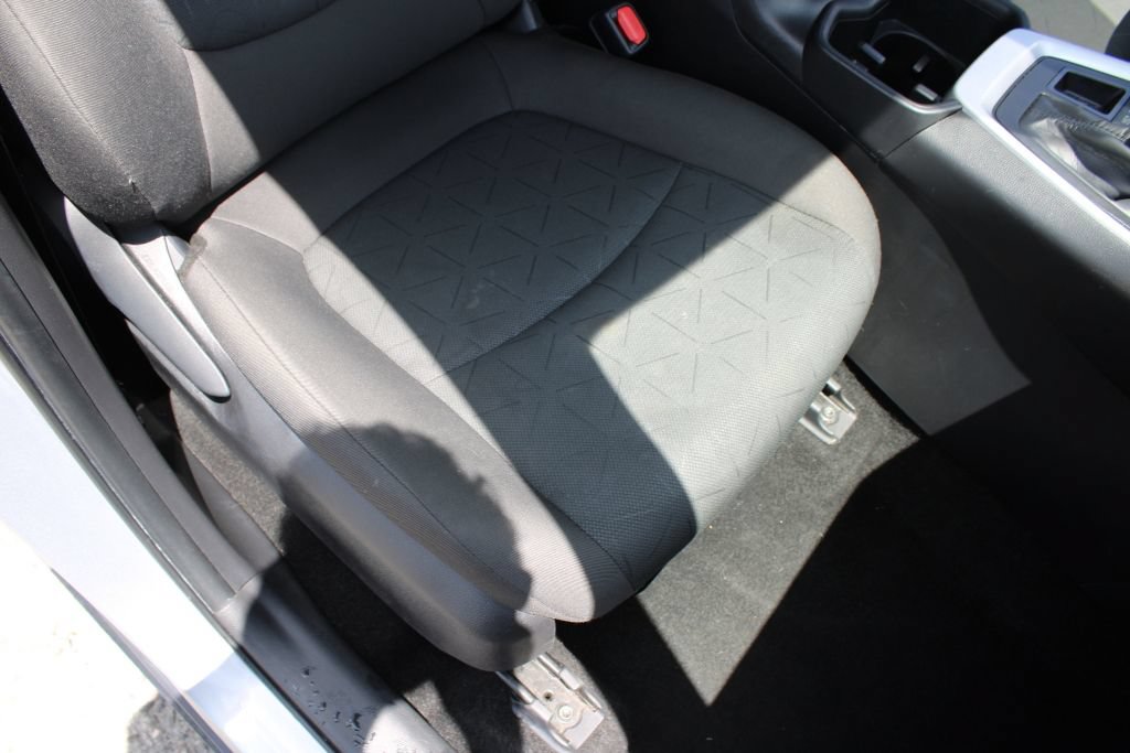 Used 2024 Toyota RAV4 XLE AWD/4WD image 12