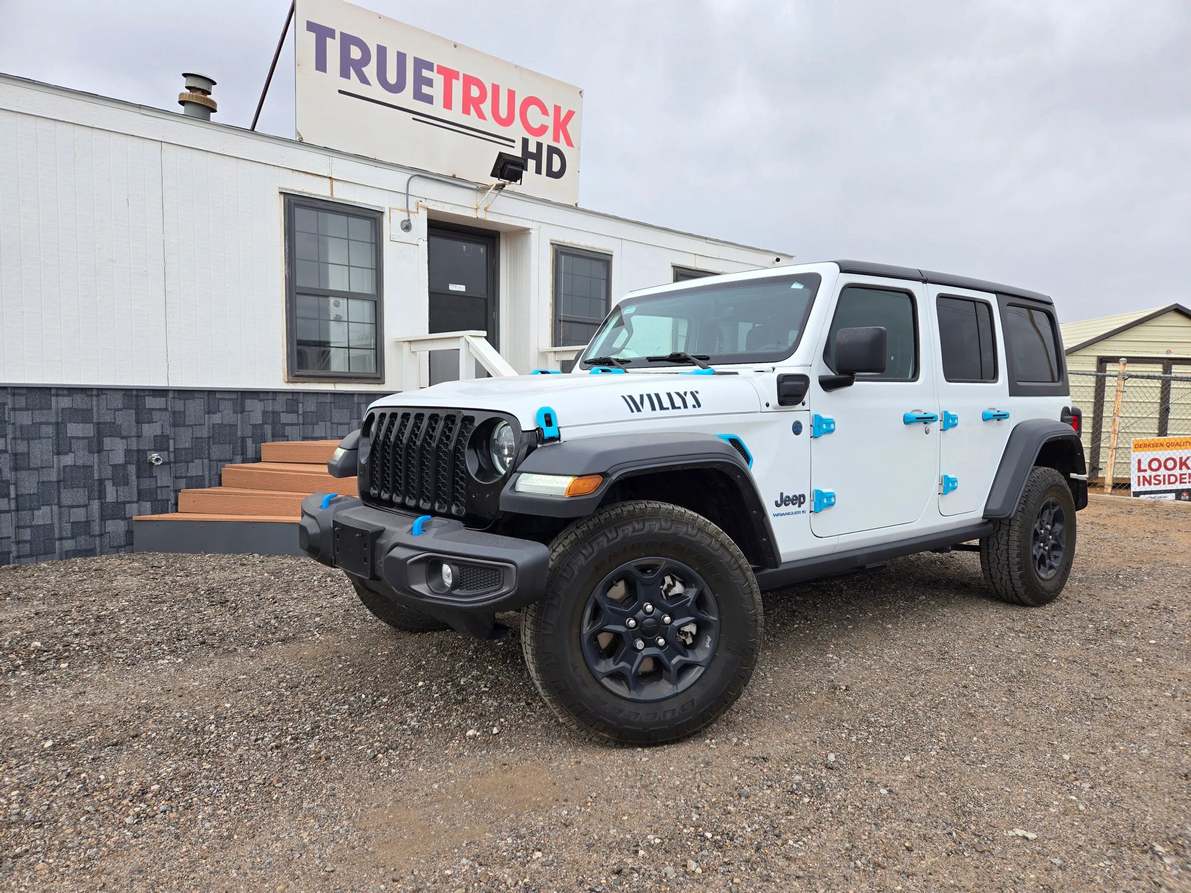 Used 2023 Jeep Wrangler Unlimited w/ Cold Weather Group image 1