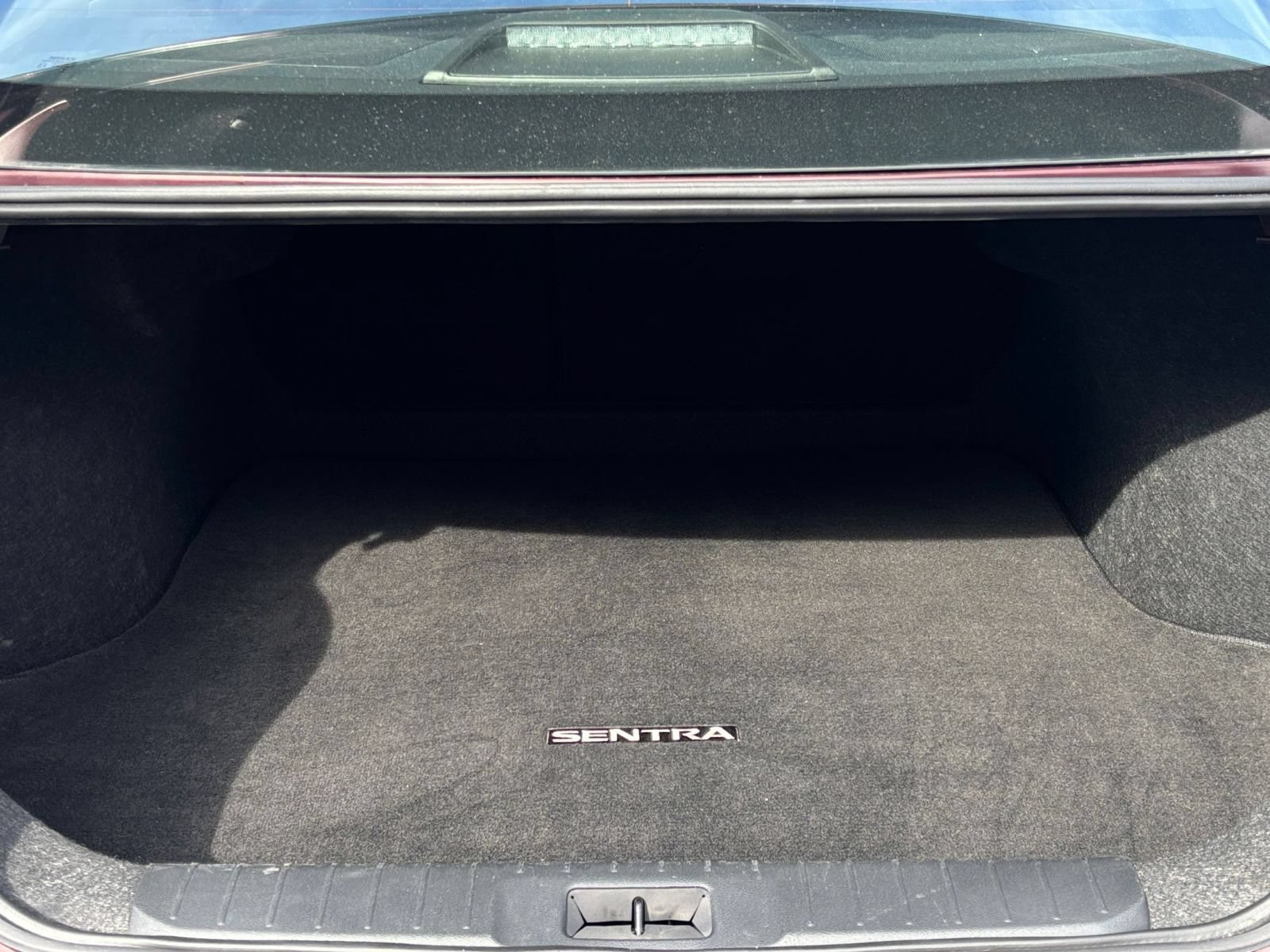 Used 2025 Nissan Sentra SV FWD image 26
