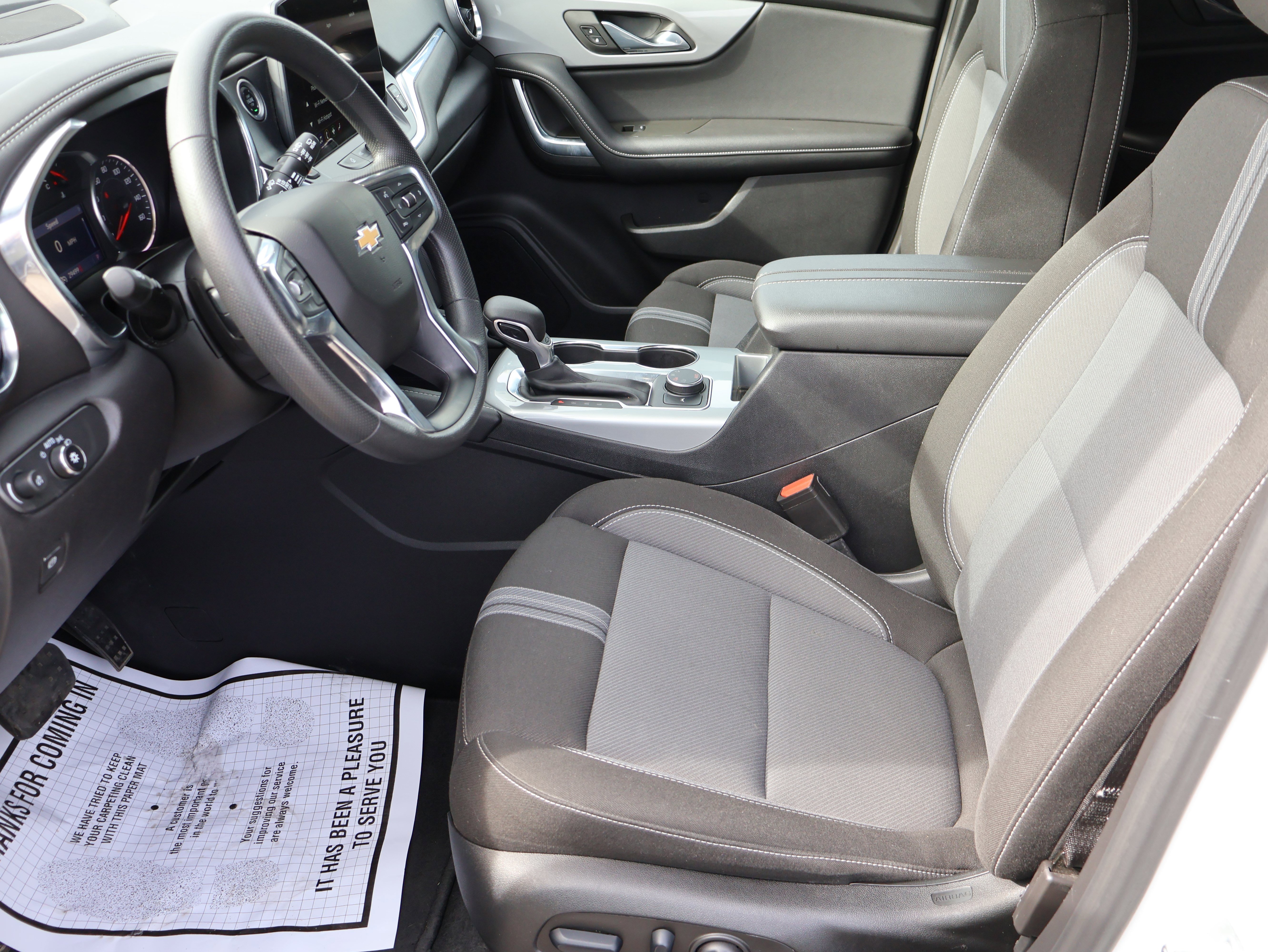 Used 2025 Chevrolet Blazer LT image 37