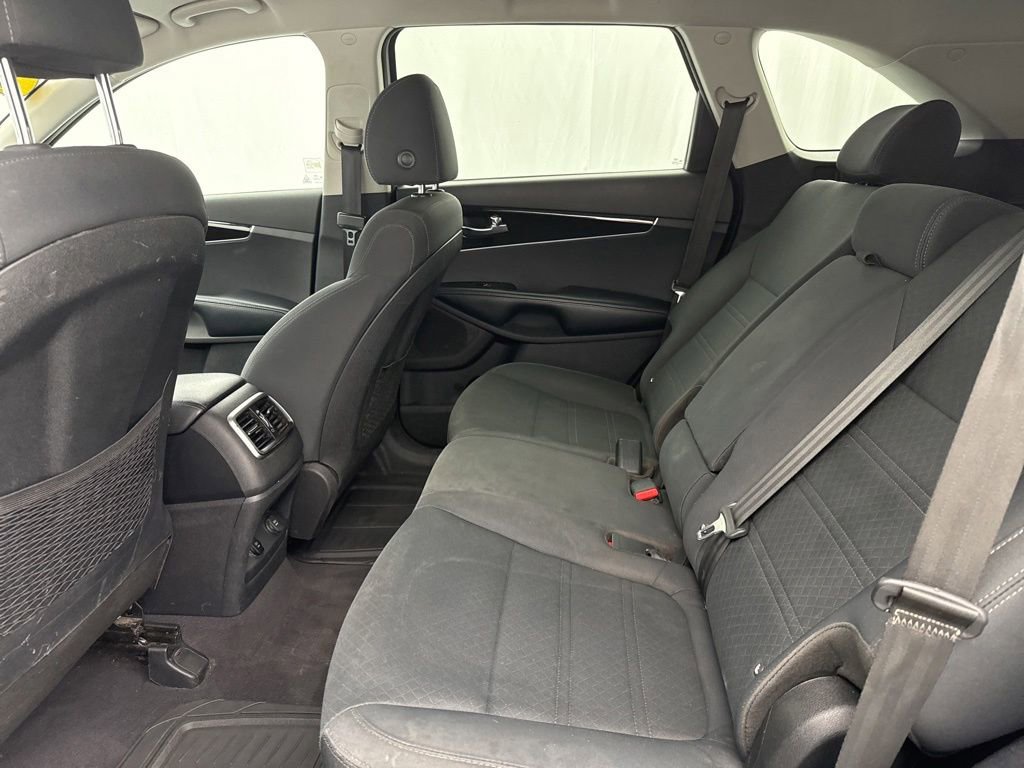 Used 2019 Kia Sorento AWD V6 image 15