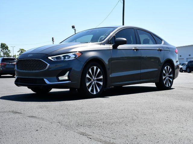 Used 2019 Ford Fusion SE AWD/4WD image 3