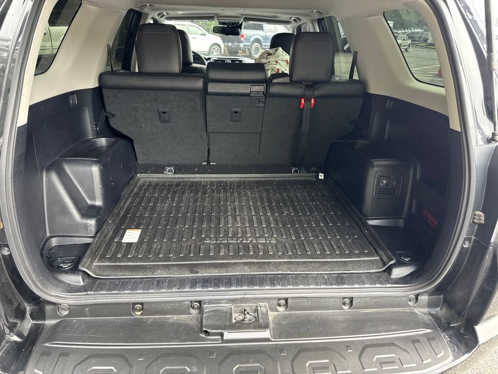 Used 2021 Toyota 4Runner Venture w/ Moonroof Package AWD/4WD image 16