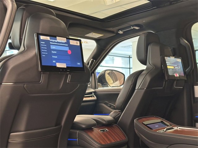 New 2025 Lincoln Navigator Black Label image 23