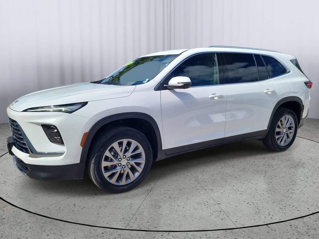 Used 2025 Buick Enclave Preferred AWD/4WD image 8