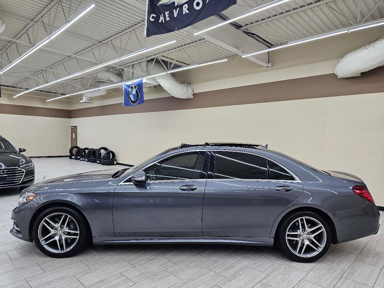 Used 2017 Mercedes-Benz S 550 4MATIC Sedan image 9