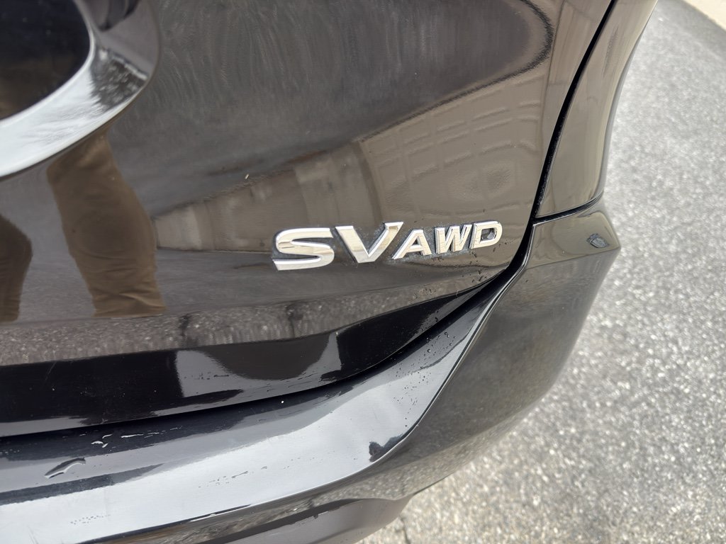Used 2018 Nissan Rogue SV AWD/4WD image 36