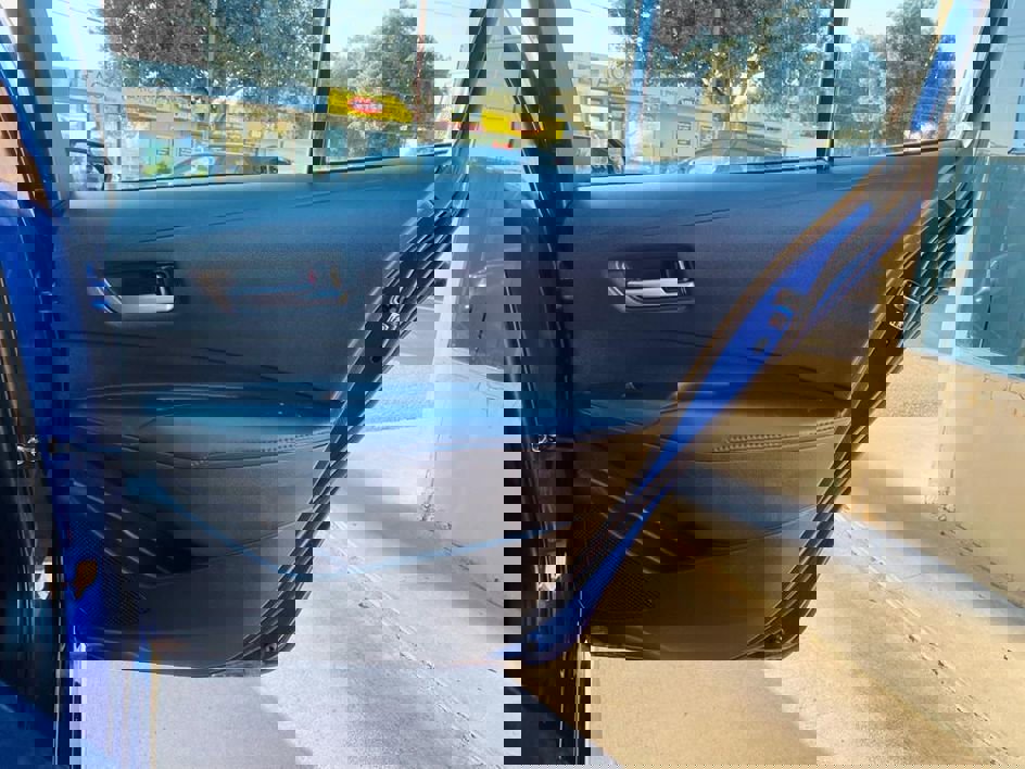 Used 2020 Toyota Corolla SE w/ Carpet Mat Package (TMS) FWD image 26