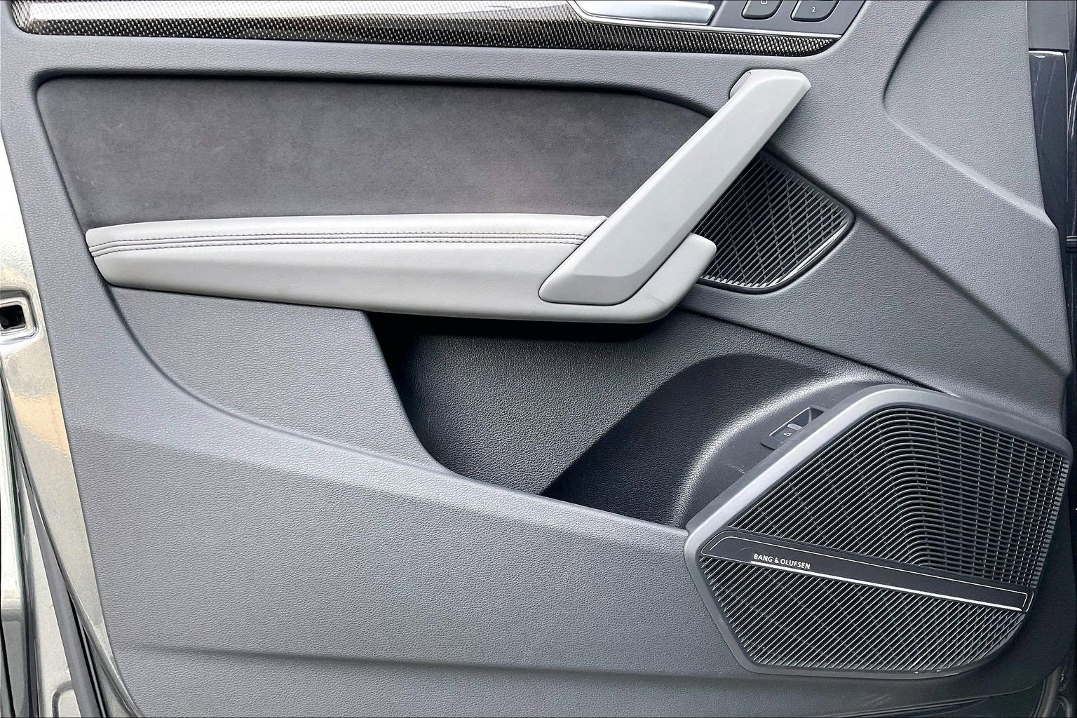 Used 2021 Audi SQ5 Premium Plus w/ Premium Plus Package image 16