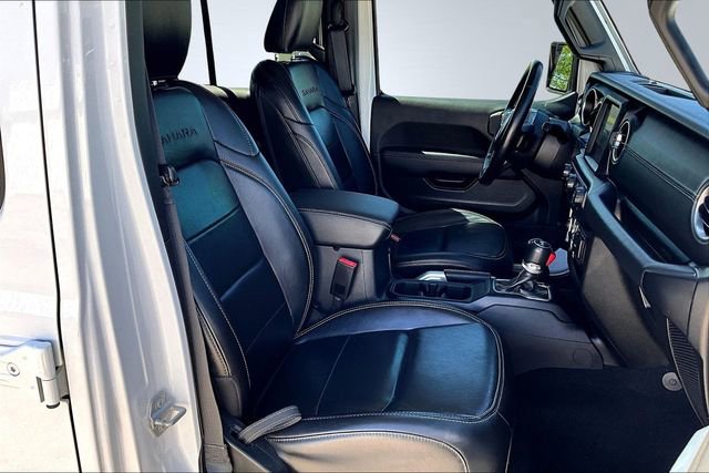 Used 2022 Jeep Wrangler Unlimited Sahara w/ Cold Weather Group AWD/4WD image 29