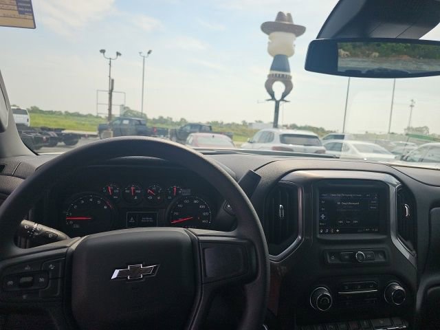 New 2025 Chevrolet Silverado 2500 Custom w/ Custom Value Package image 17