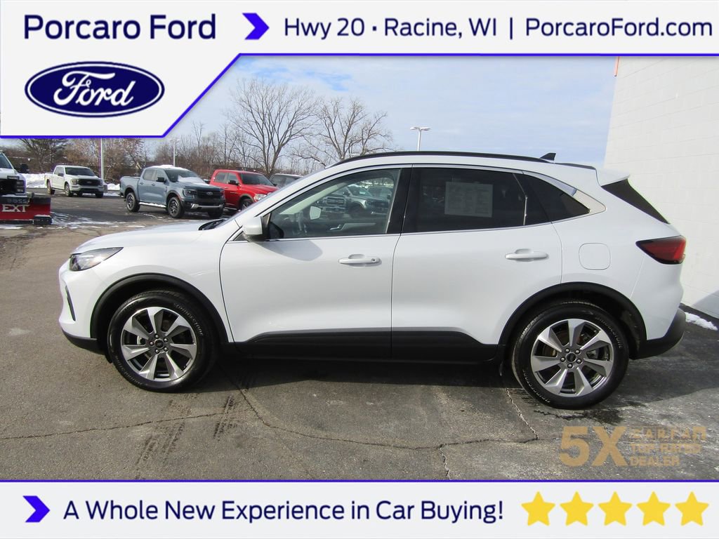 Used 2025 Ford Escape Platinum w/ Class II Trailer Tow Package image 1