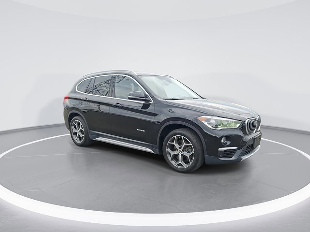 Used 2017 BMW X1 xDrive28i image 2