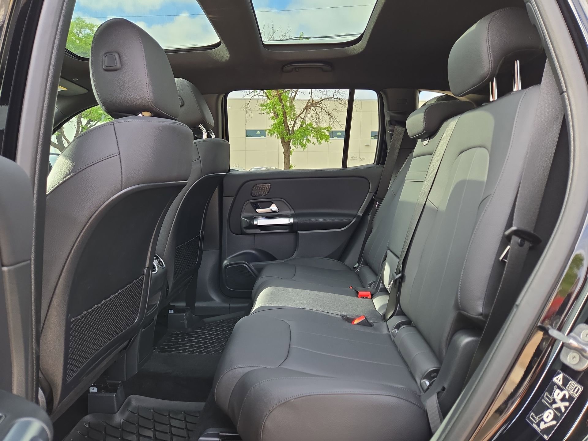 New 2026 Mercedes-Benz GLB 250 image 13