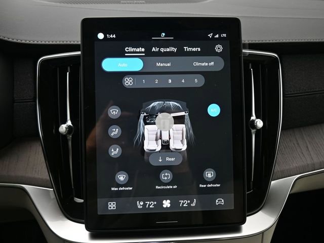 New 2026 Volvo XC90 B6 Ultra w/ Protection Package image 17