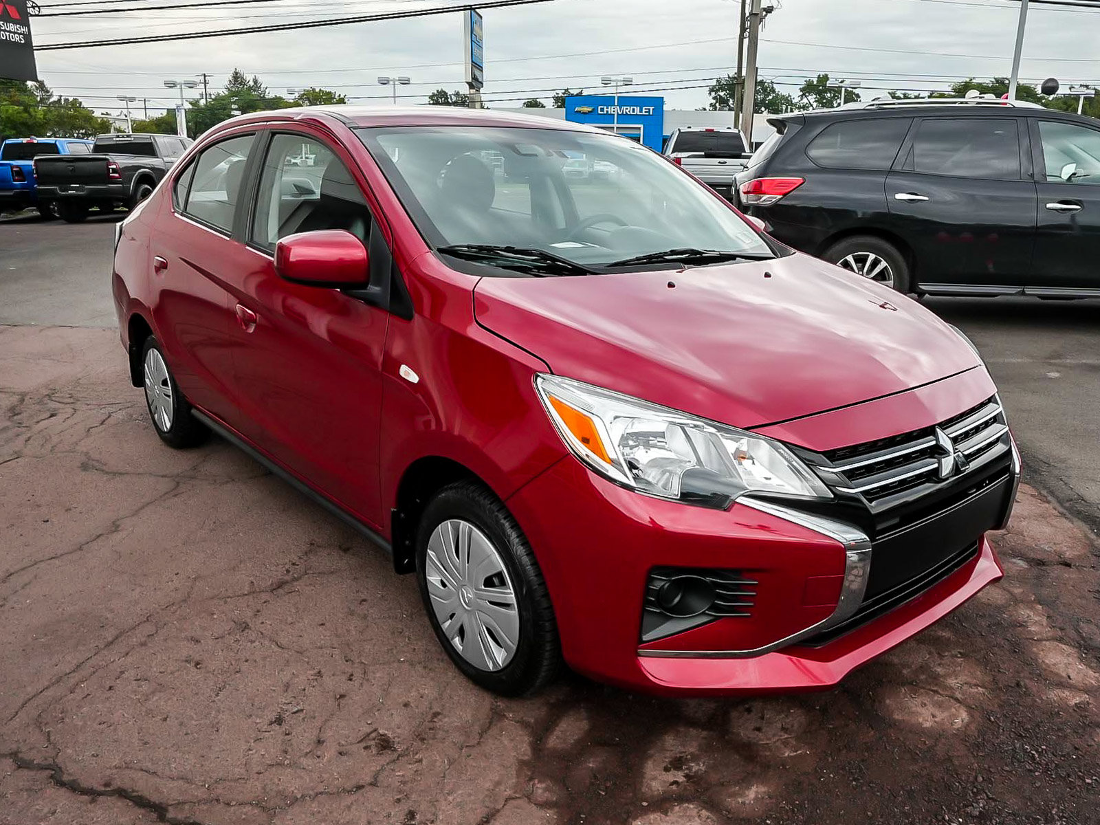 Used 2024 Mitsubishi Mirage G4 ES FWD image 3