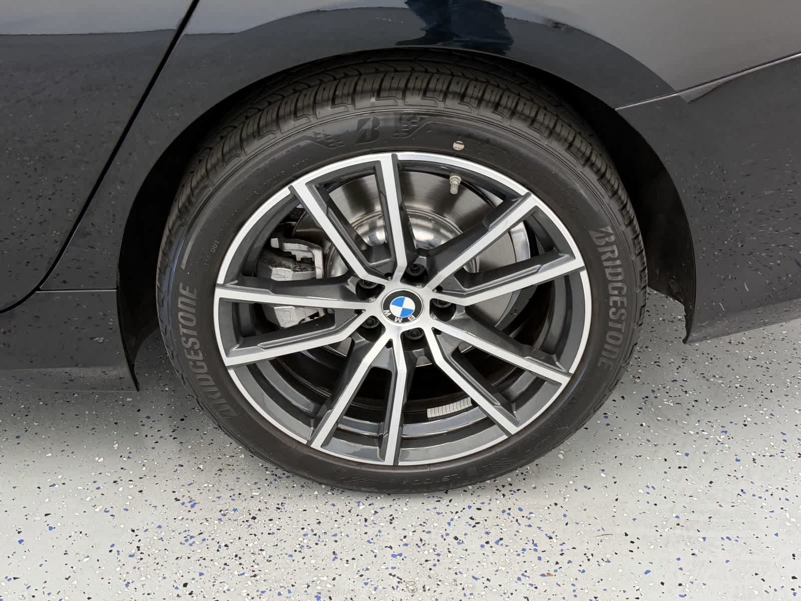 Used 2022 BMW 330i xDrive Sedan w/ Premium Package AWD/4WD image 25
